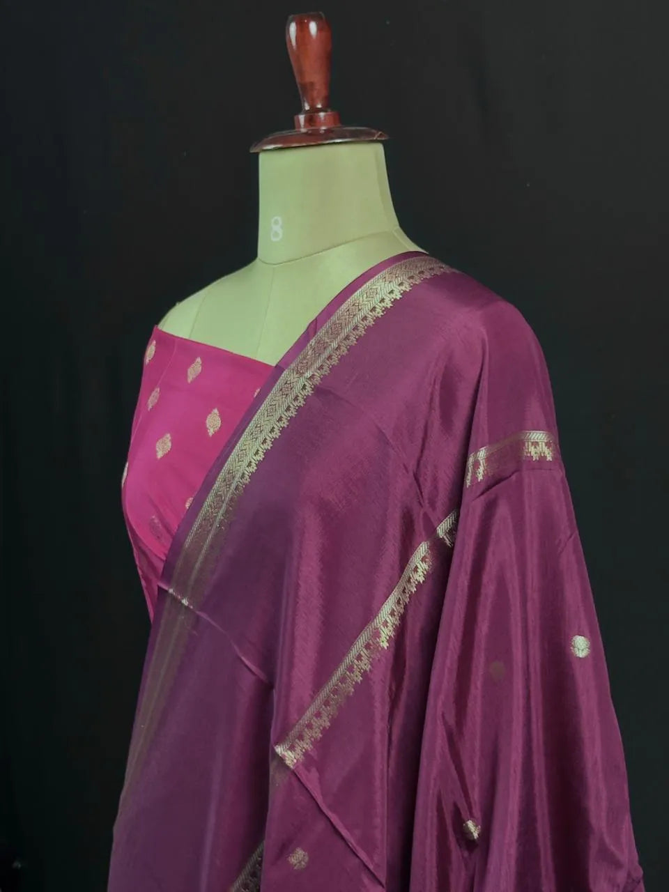 Graceful Semi Dola Viscose Saree for Festive & Party Wear