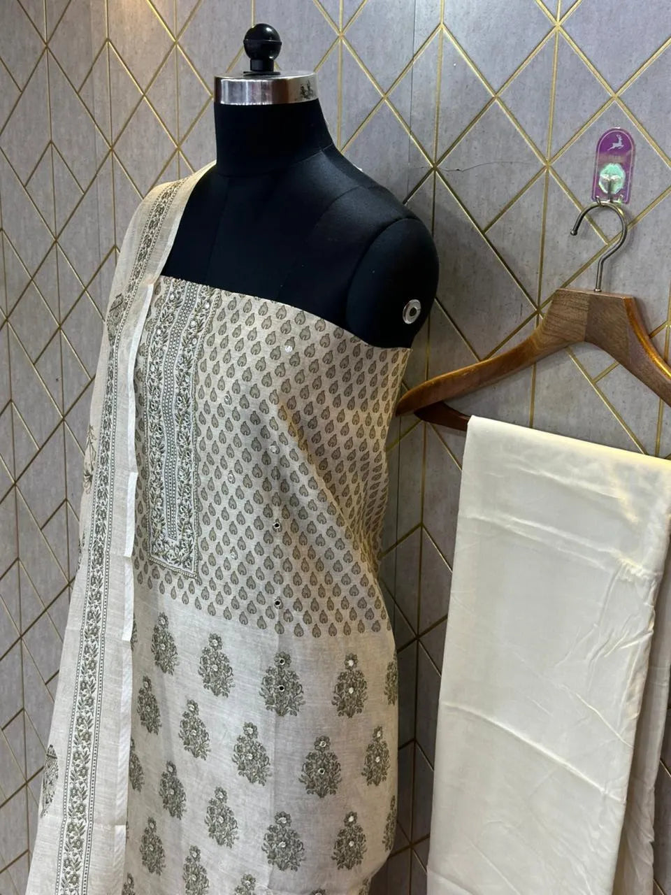 Comfort Fit Linen Cotton Dress Material (Unstitched) 
