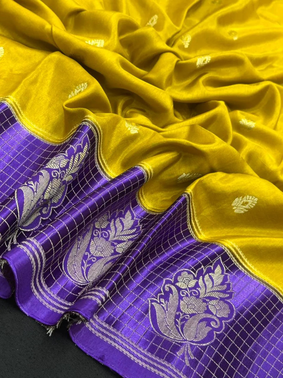 Raw Mango Silk Saree-Dupion Mango