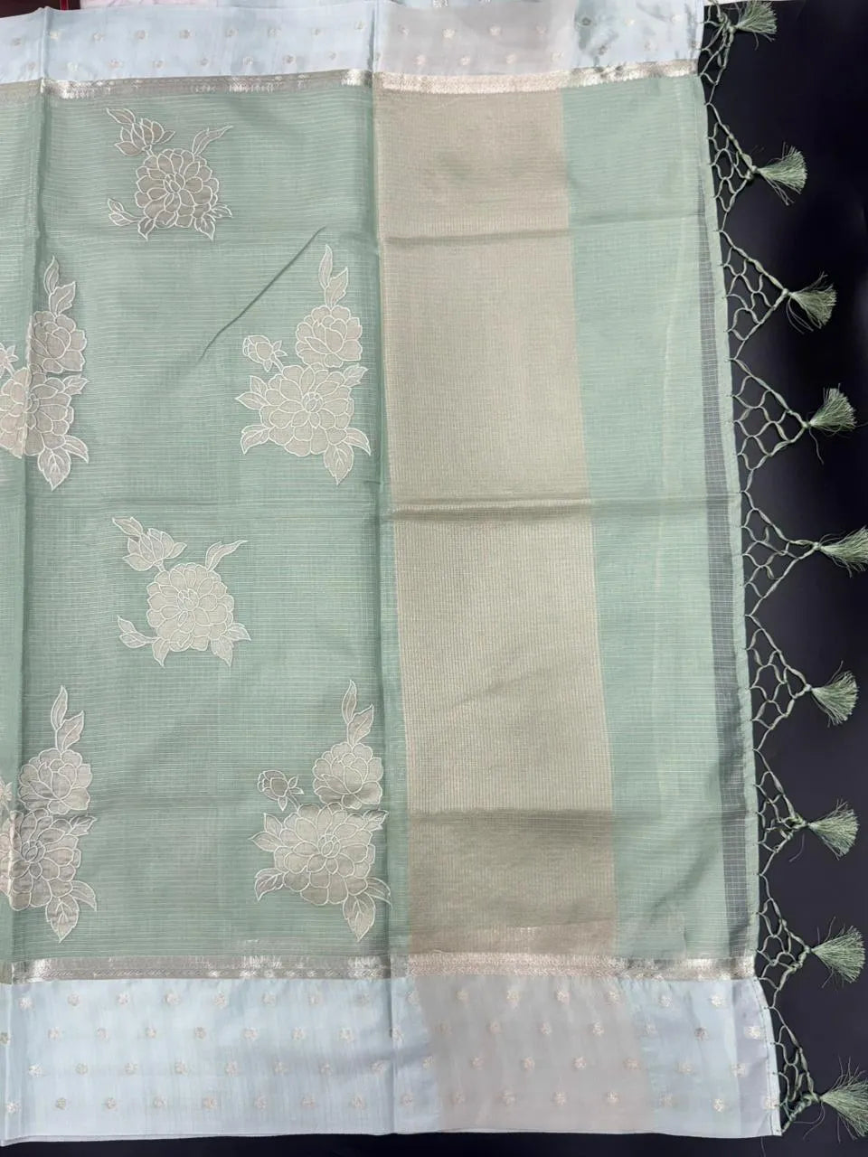 Subtle Shine, Grand Style – Kota Tissue