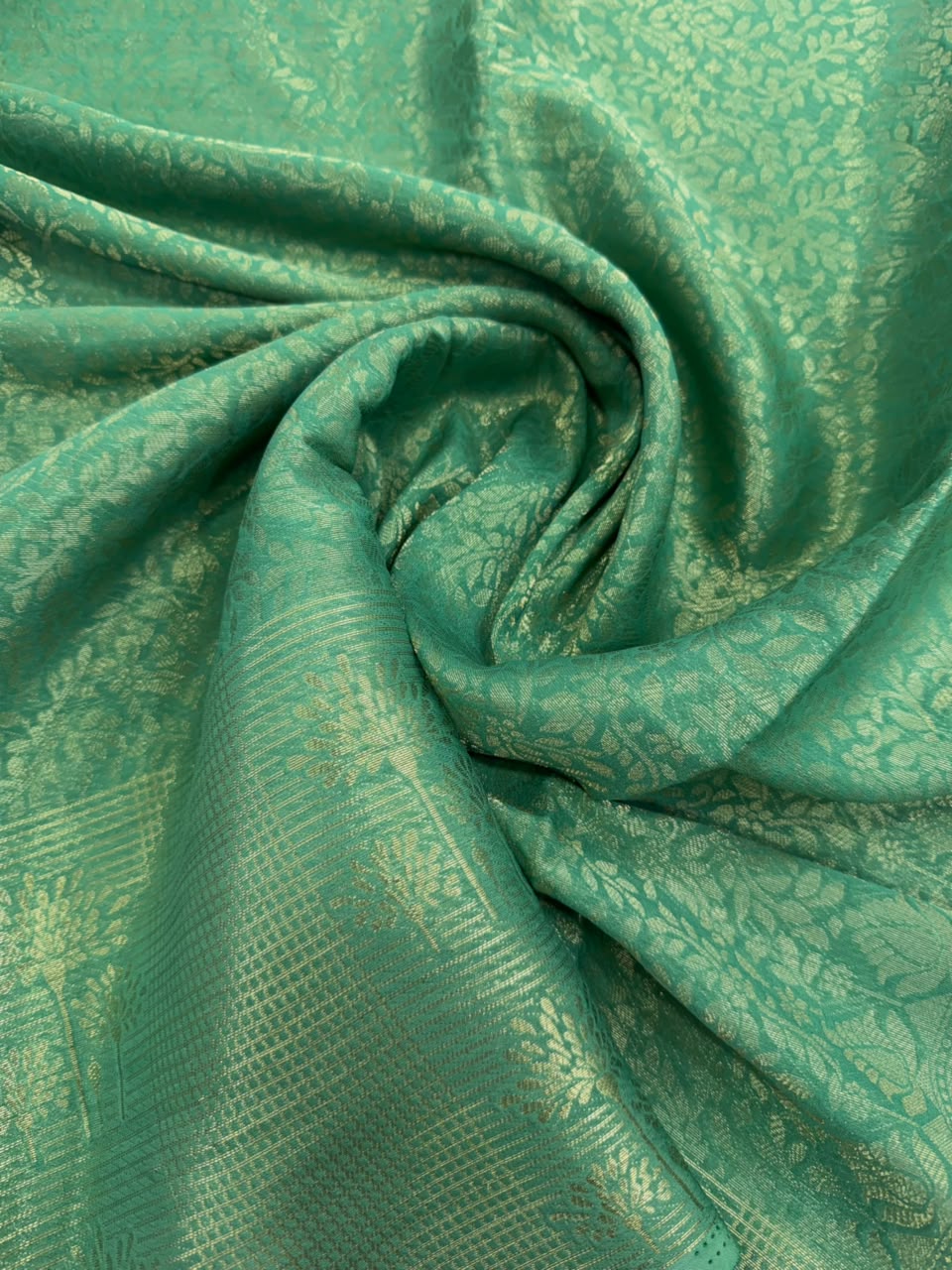  Semi Binny Crepe Silk Saree for Modern Women 