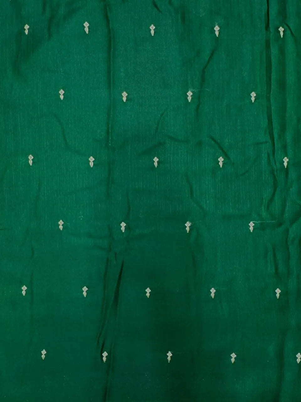 Stylish Raw Silk Blend Saree – Perfect for Festive Occasions (Finedine)