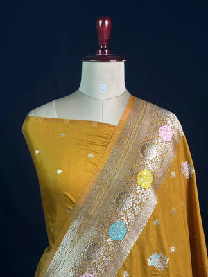 Floral Buta Woven Georgette Semi-Banarasi Saree