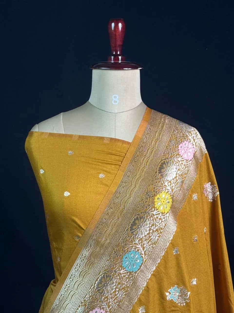 Floral Buta Woven Georgette Semi-Banarasi Saree