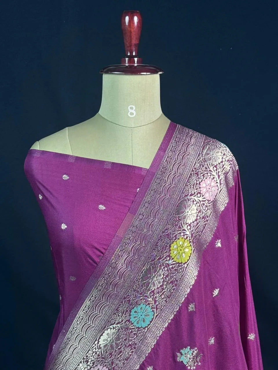 Floral Buta Woven Georgette Semi-Banarasi Saree