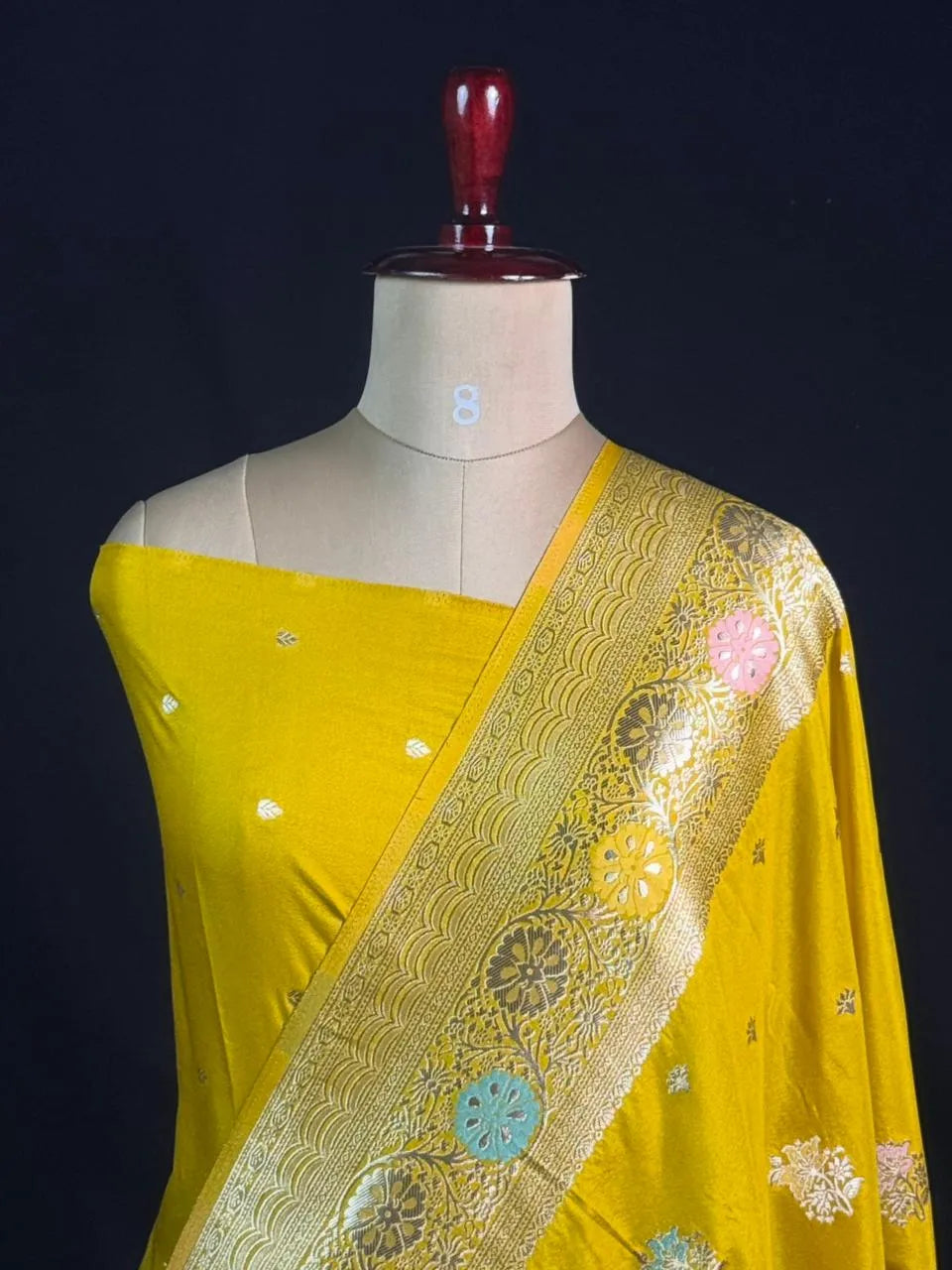 Floral Buta Woven Georgette Semi-Banarasi Saree