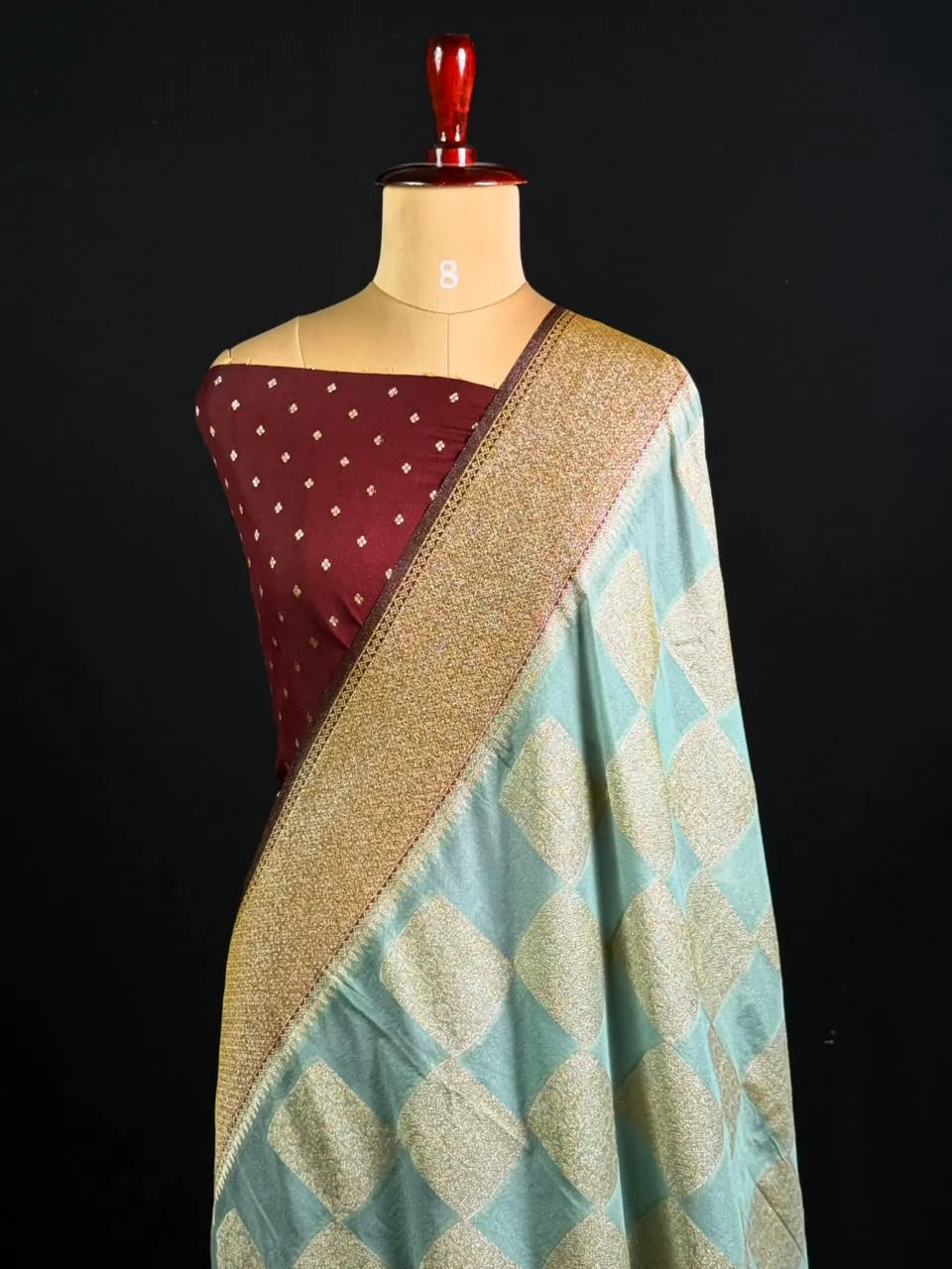 Elegant Georgette Butta Saree with Rich Zari Woven Border & Traditional Motifs
