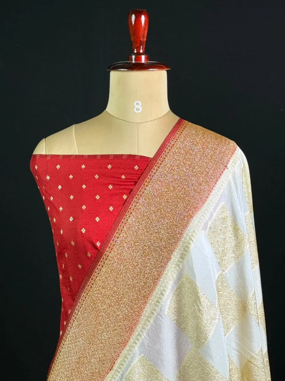 Elegant Georgette Butta Saree with Rich Zari Woven Border & Traditional Motifs