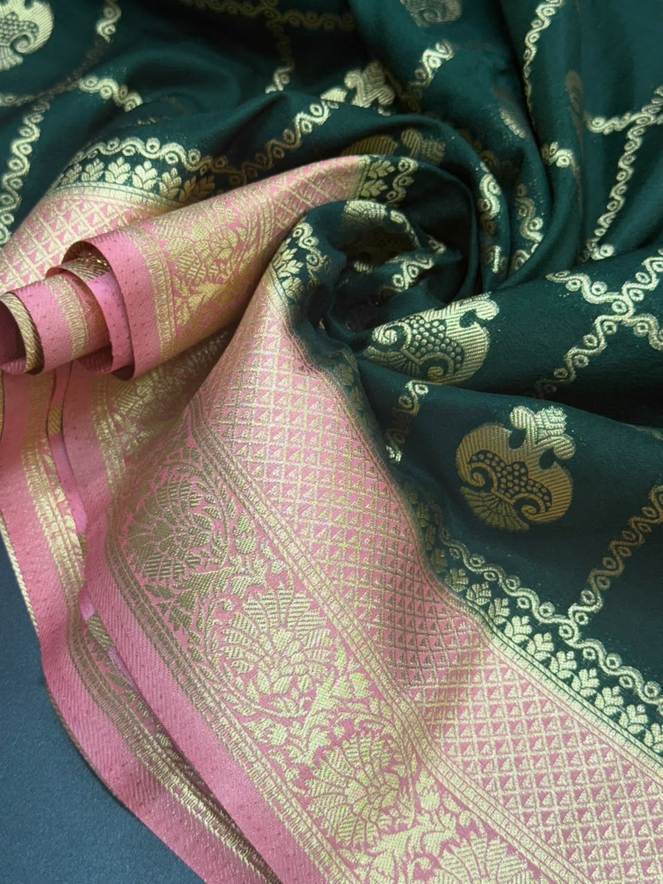 Semi Banarasi Khaddi Georgette Chex Buta Saree