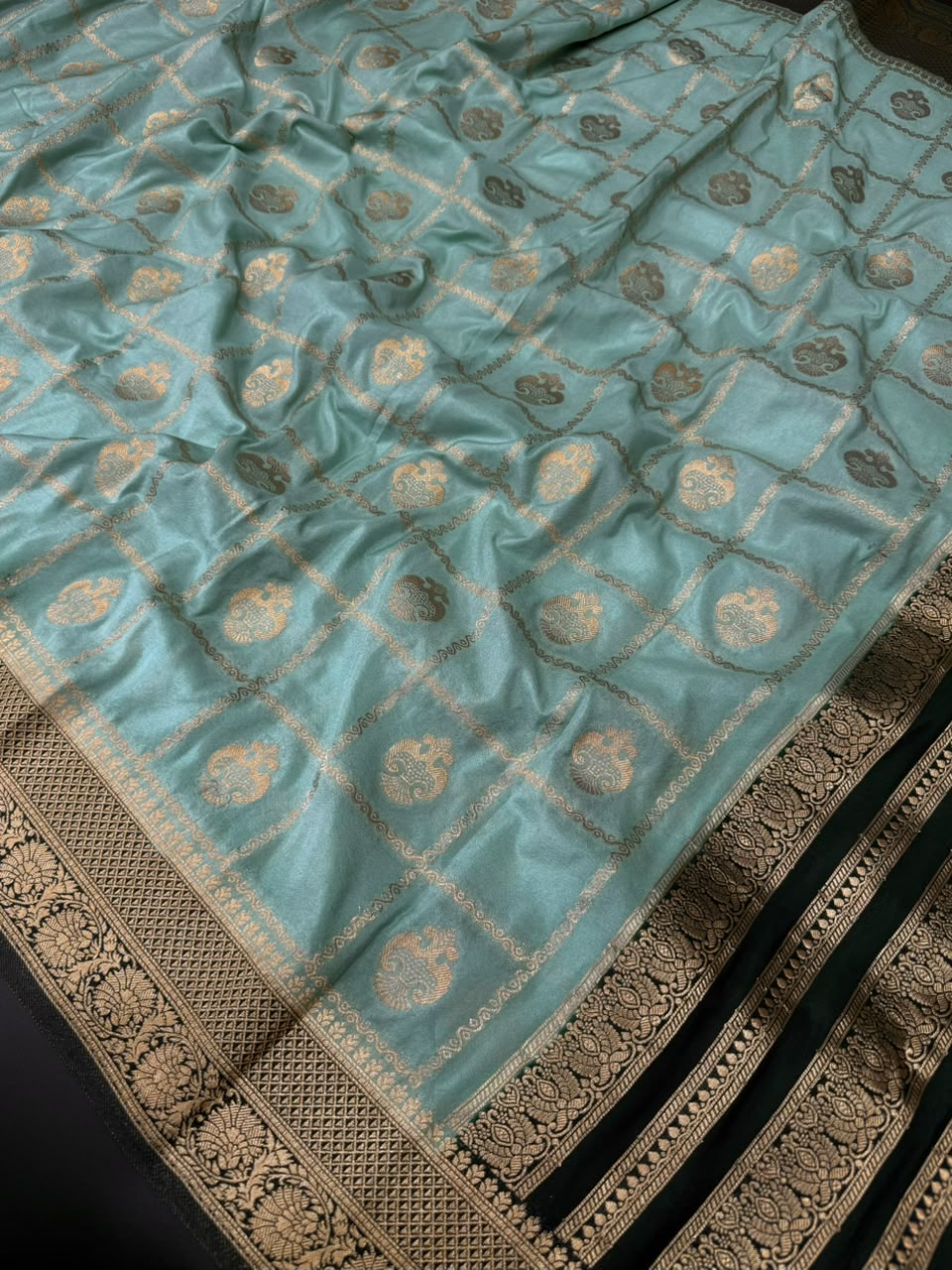 Semi Banarasi Khaddi Georgette Chex Buta Saree