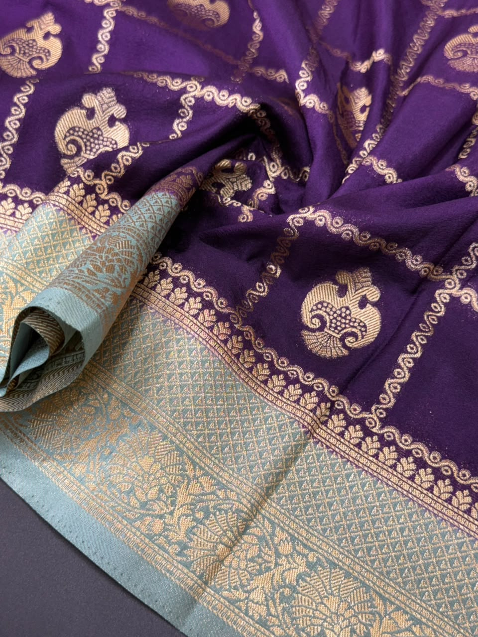 Semi Banarasi Khaddi Georgette Chex Buta Saree