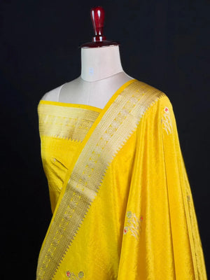  Seni Elegant Raw Silk Saree