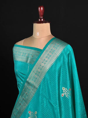  Seni Elegant Raw Silk Saree
