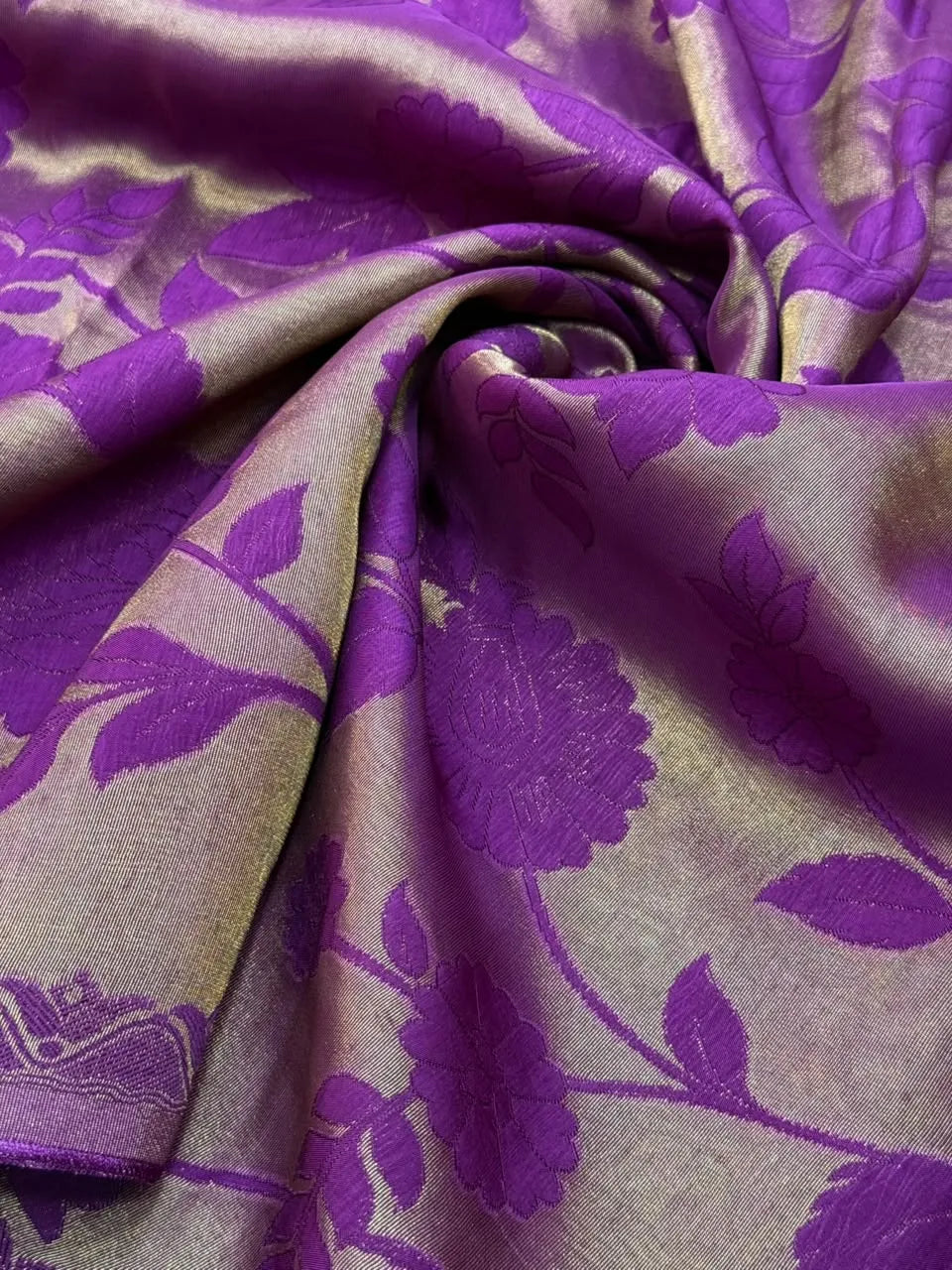 Semi Silk Grace in Viscose Silk Saree