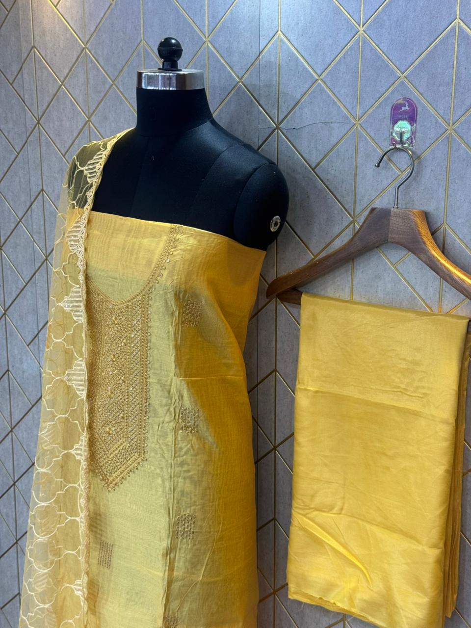 Ethereal Tradition – Pure Raw Silk Unstitched Ensemble