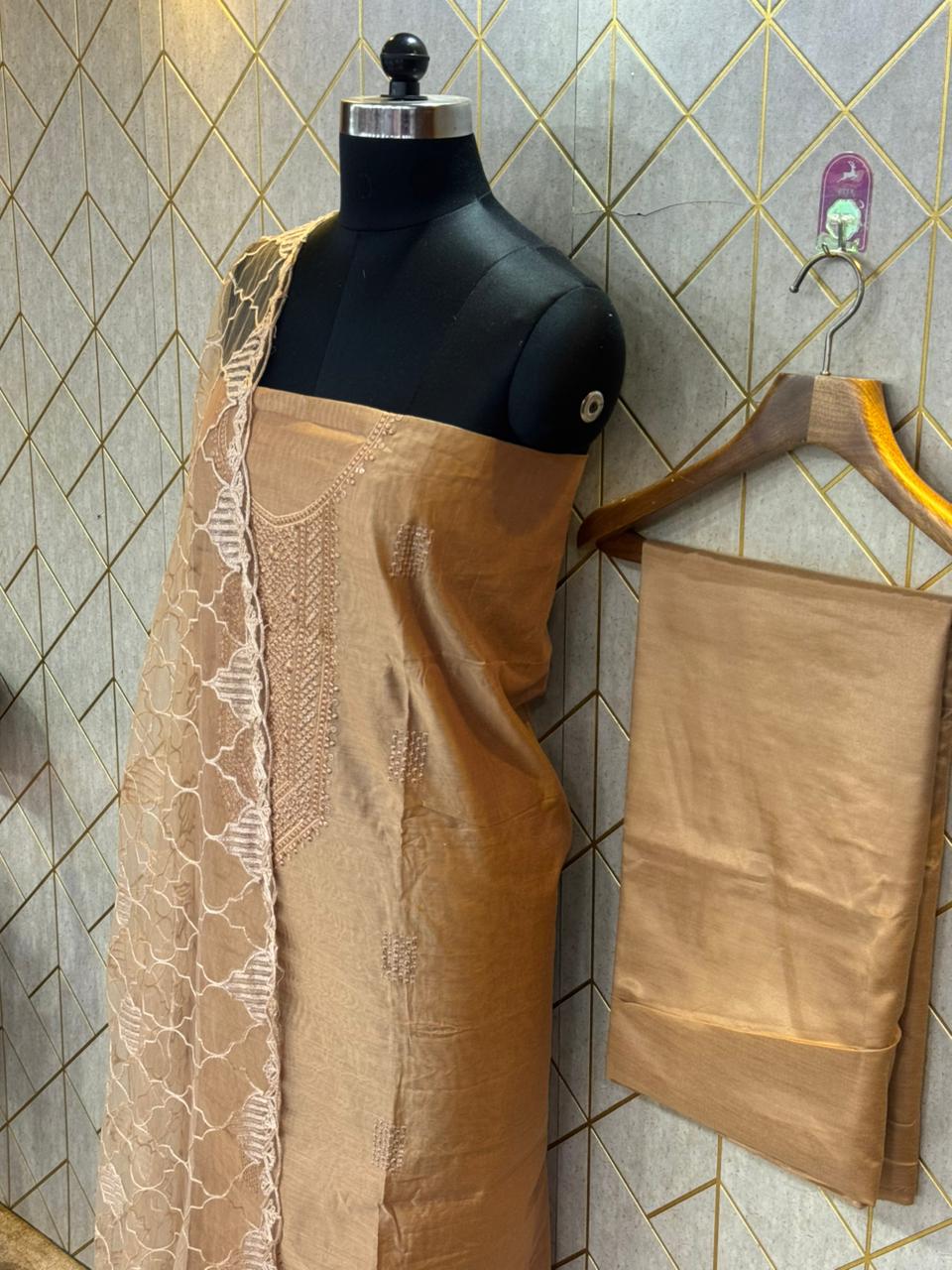 Ethereal Tradition – Pure Raw Silk Unstitched Ensemble