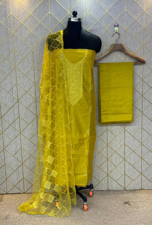 Ethereal Tradition – Pure Raw Silk Unstitched Ensemble