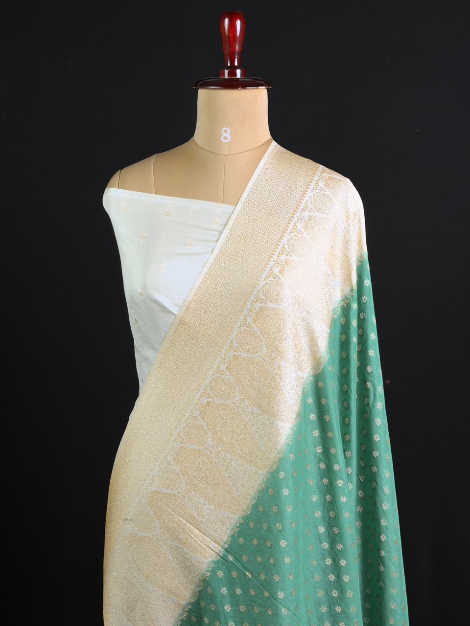 Royal Charm Chiffon Georgette Saree (Mango Border)
