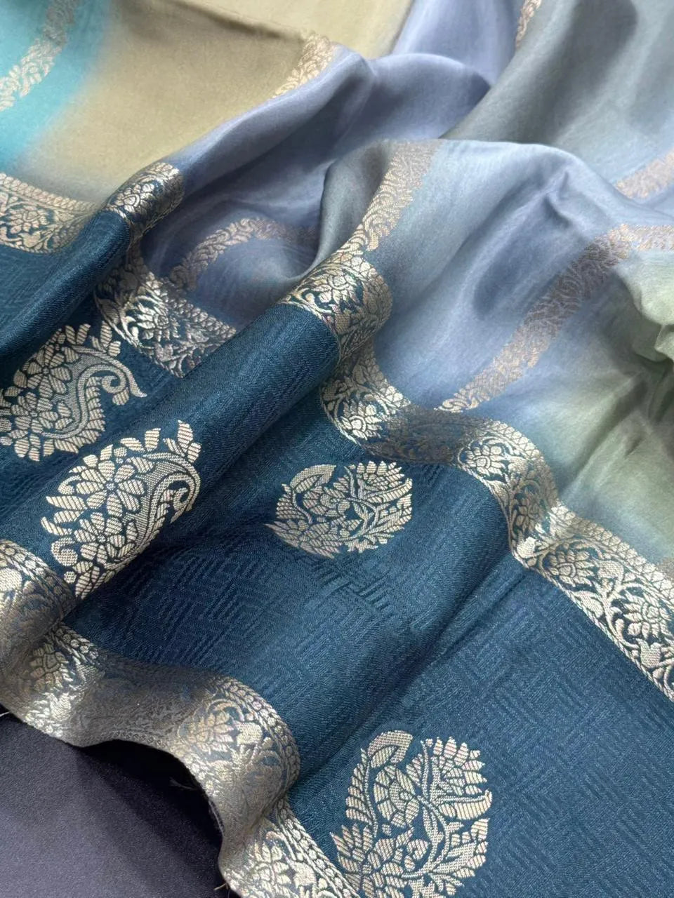 Beautiful Viscose Silk Saree for Wedding & Functions