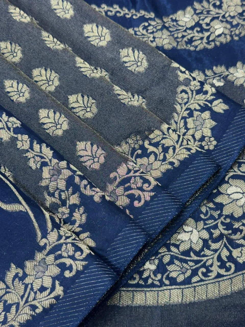 Beautiful Viscose Silk Saree for Wedding & Functions