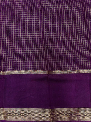 Hp prints  Saree –  Elegance with Zari Detailing 