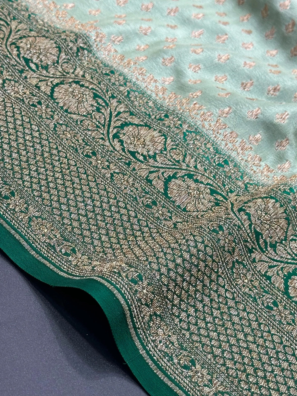 Timeless 3D Banarasi Crepe Silk Saree