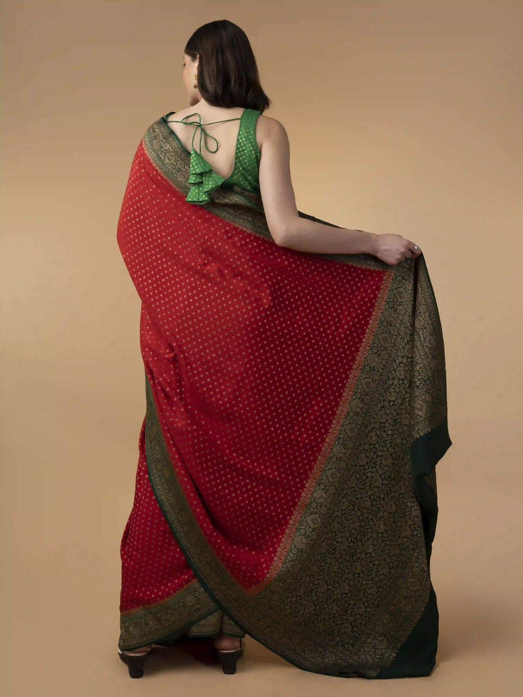 Pure Banarasi Crepe Saree In Red With BottlE Green With Zari Woven