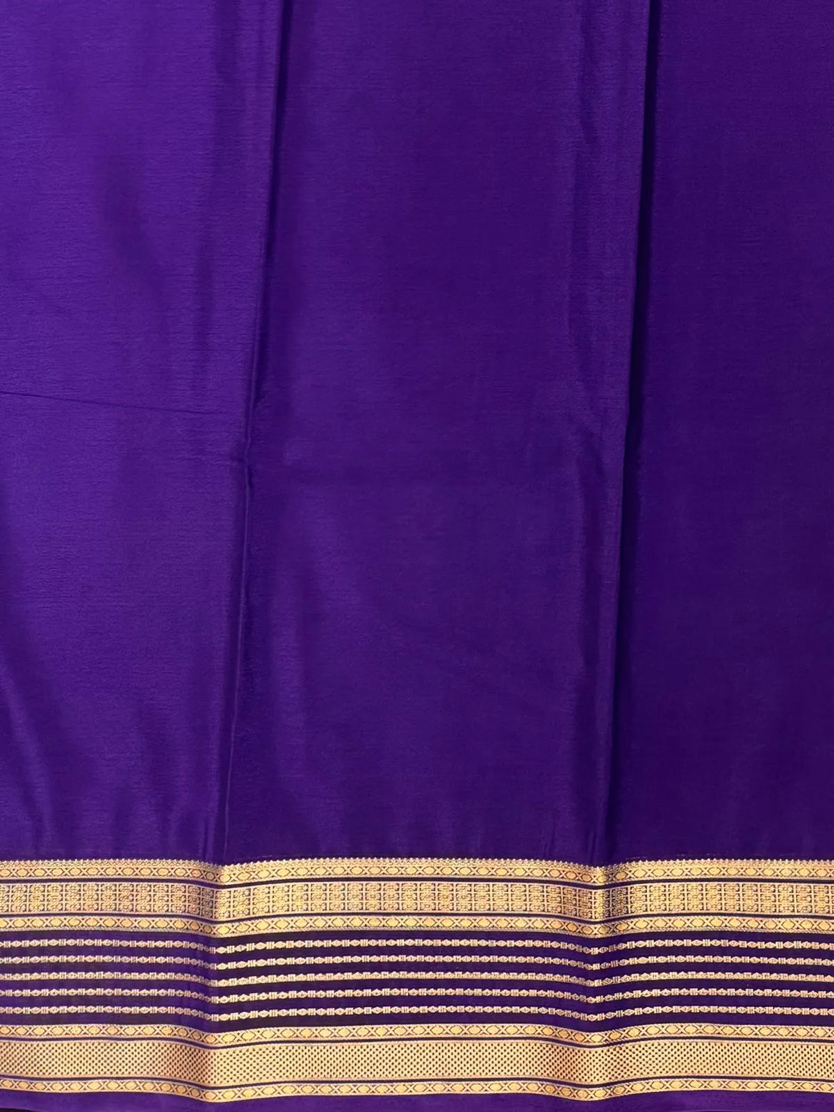 Luxe Drapes: Semi Mysore Crepe Silk Saree for Timeless Elegance-(KH Anusuya) 