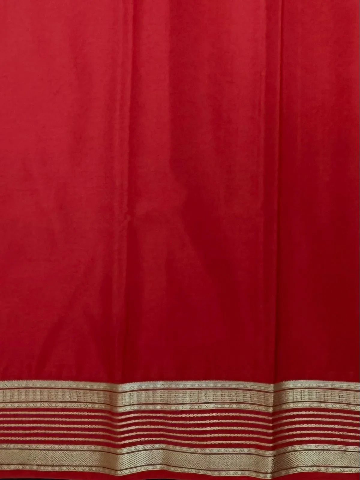 Luxe Drapes: Semi Mysore Crepe Silk Saree for Timeless Elegance-(KH Anusuya) 