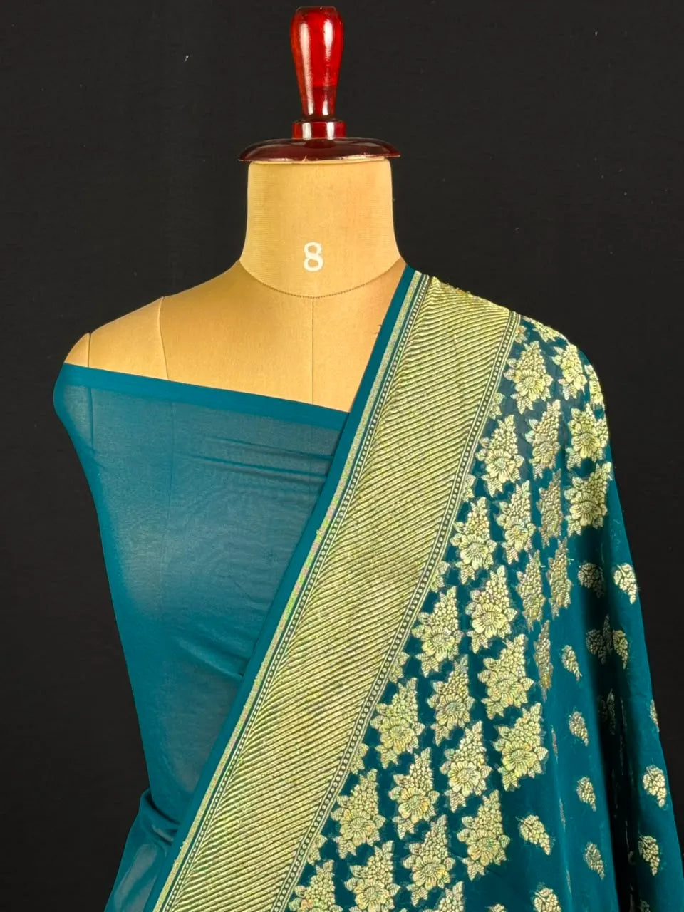 Royal Floral Zari Pure Banarasi Georgette Silk Saree