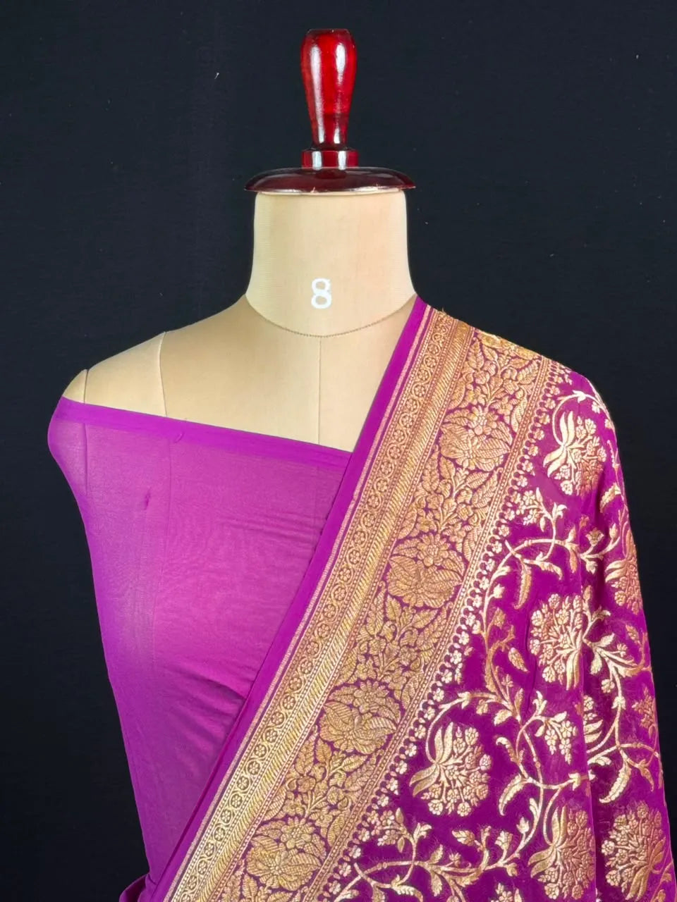 Royal Floral Zari Pure Banarasi Georgette Silk Saree