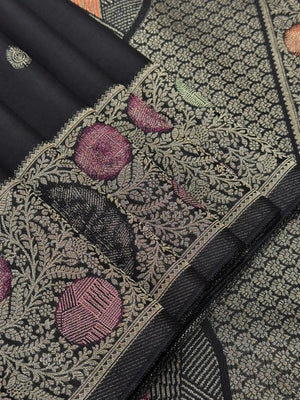 Silk Aura Elegance-Kanchi Temple