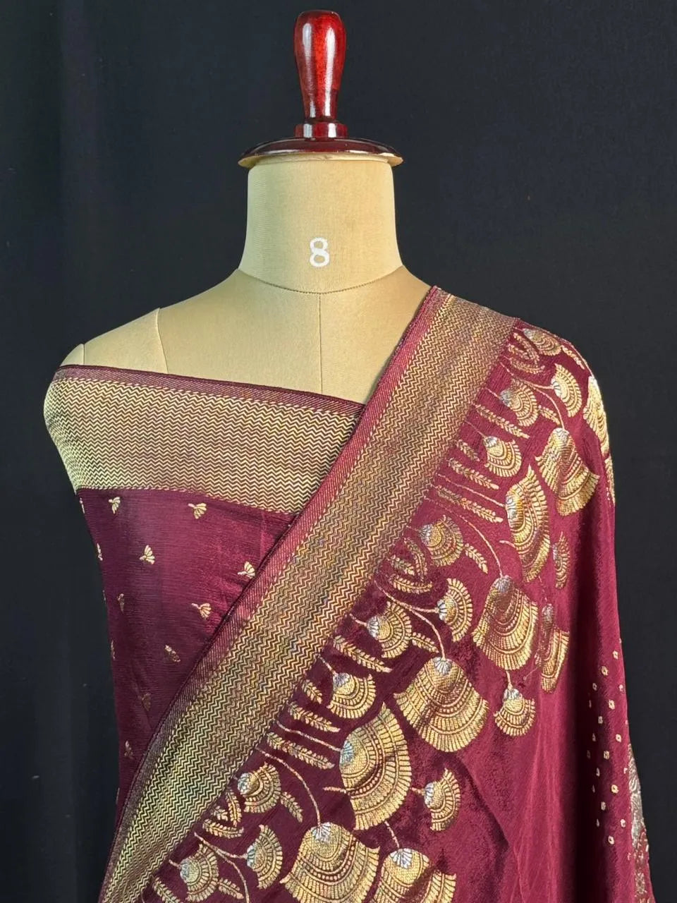 Simple Yet Stunning Khaddi Chiffon Saree Look