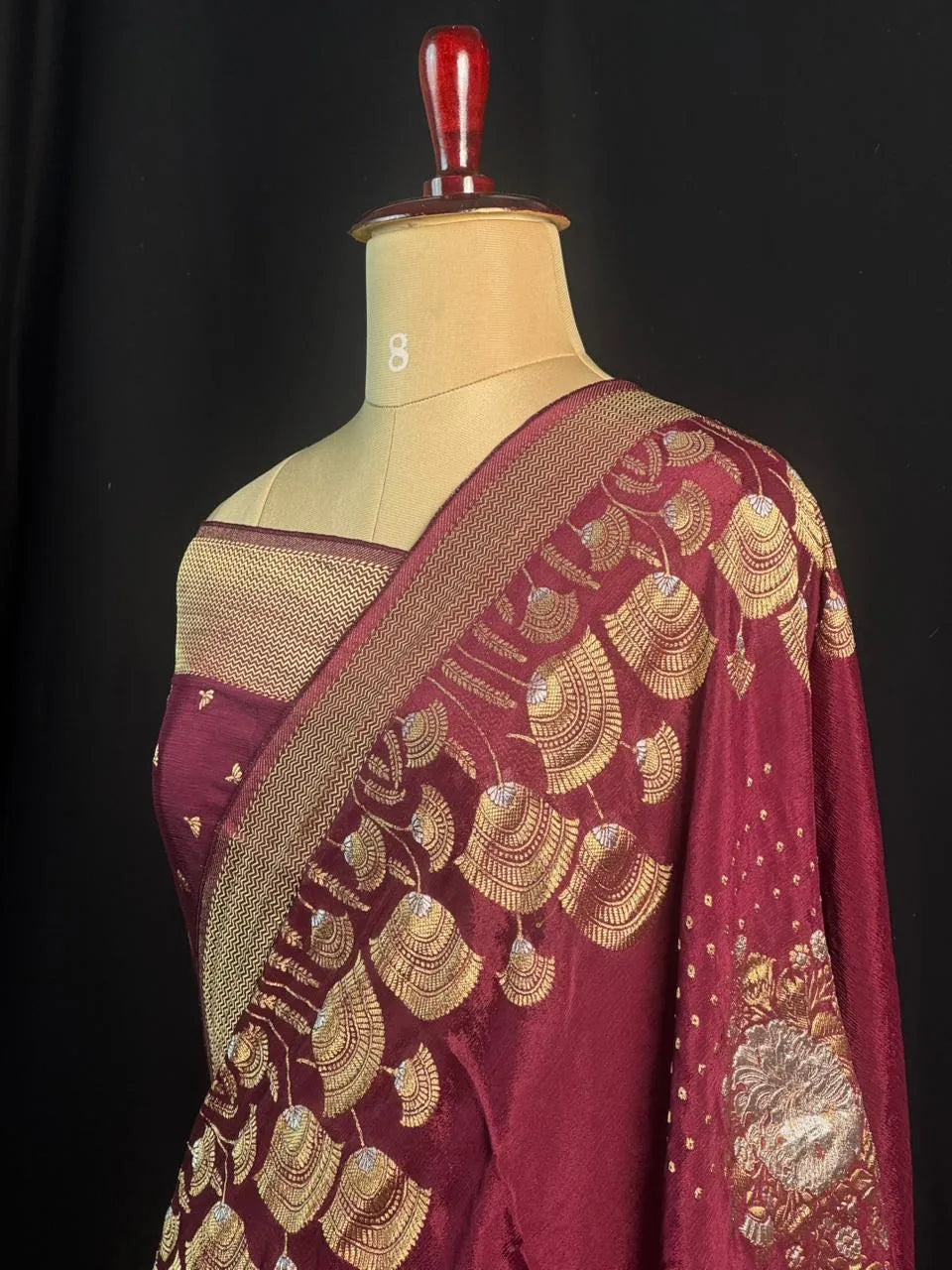 Simple Yet Stunning Khaddi Chiffon Saree Look