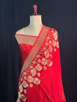 Simple Yet Stunning Khaddi Chiffon Saree Look