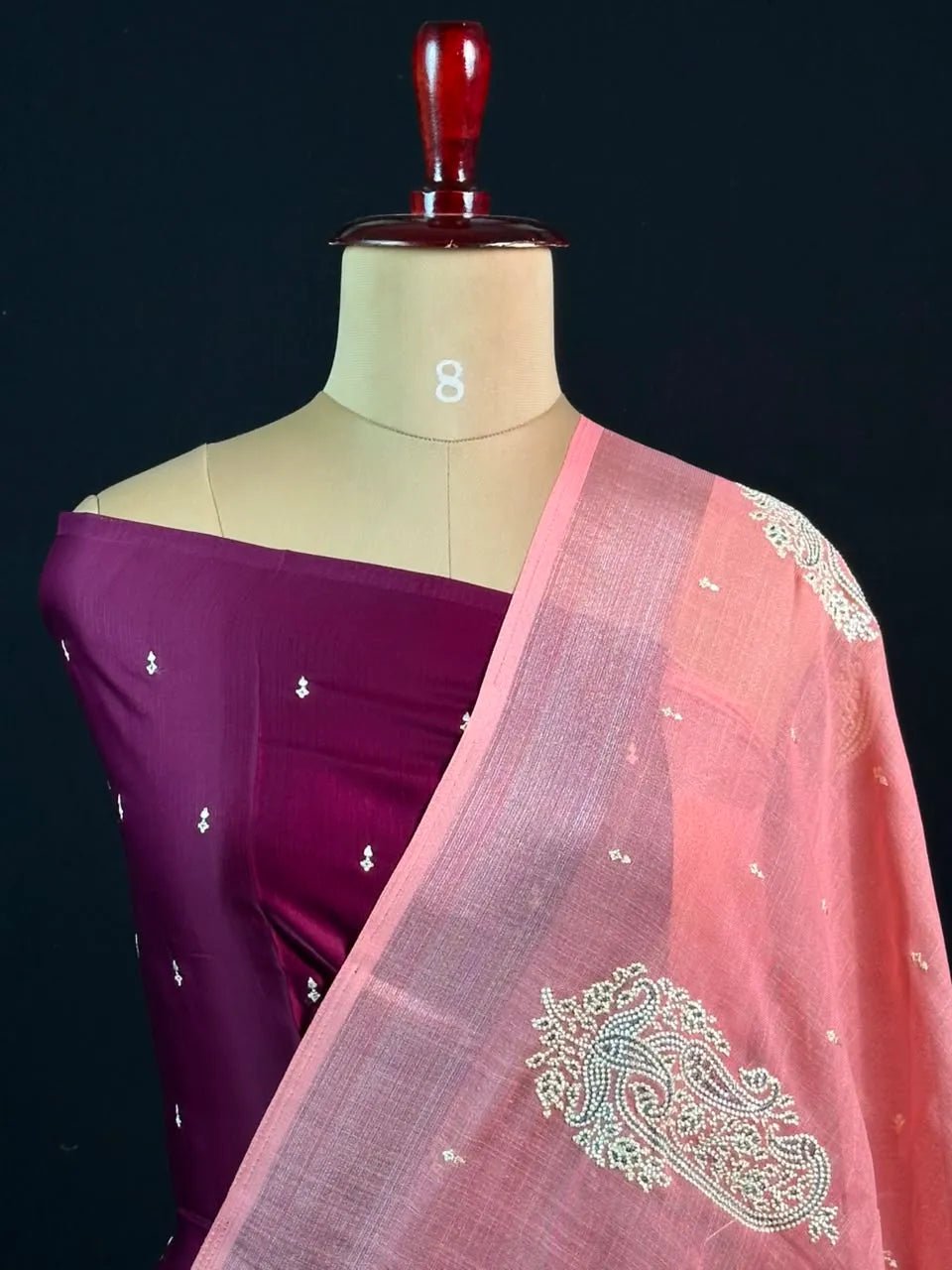 Timeless Linen Silk Saree – Perfect for Festive & Ethnic Wear