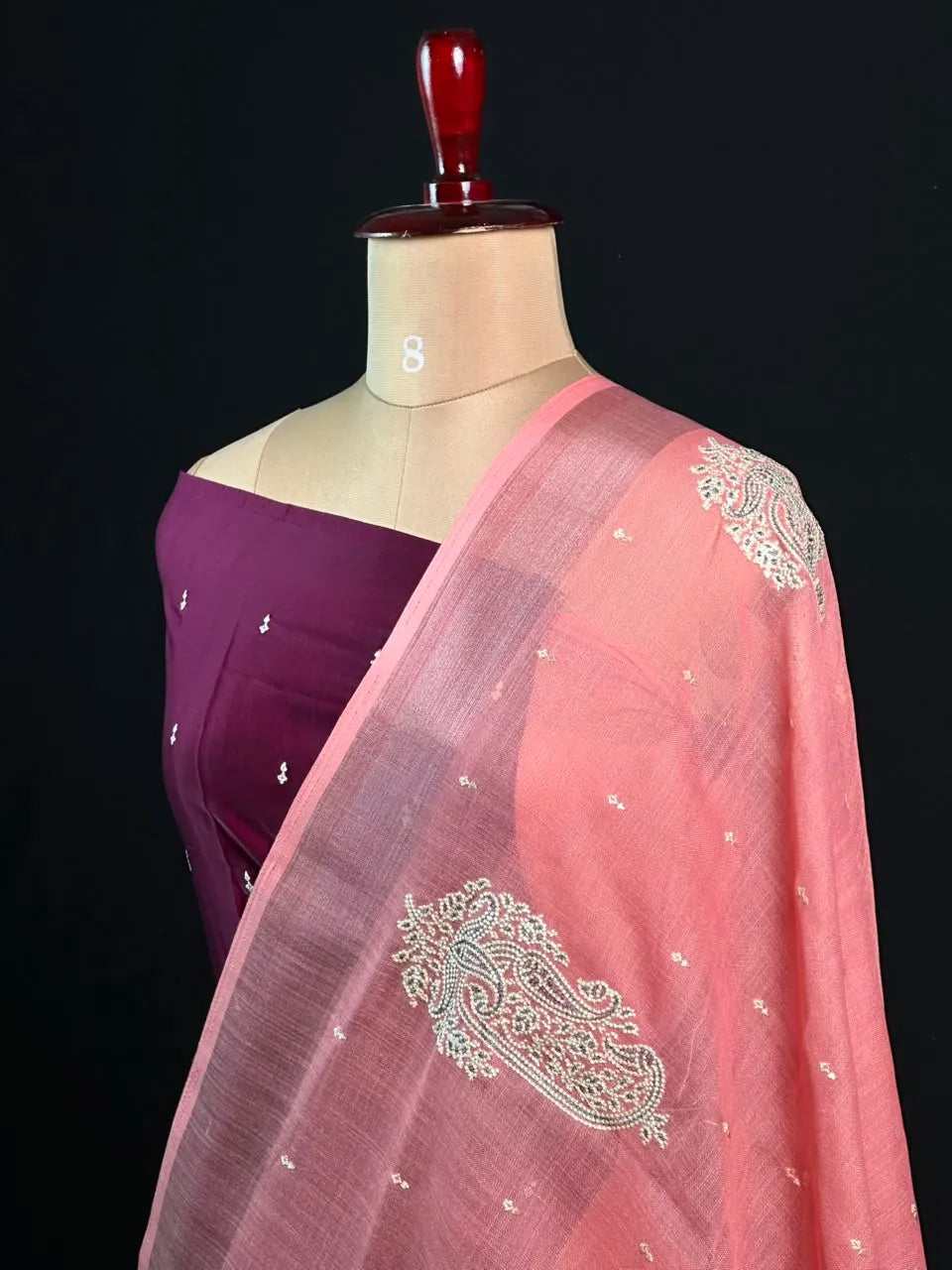 Timeless Linen Silk Saree – Perfect for Festive & Ethnic Wear