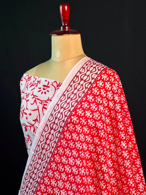 Pure Mulmul Cotton Saree with Elegant Drape & Feather Soft Comfort