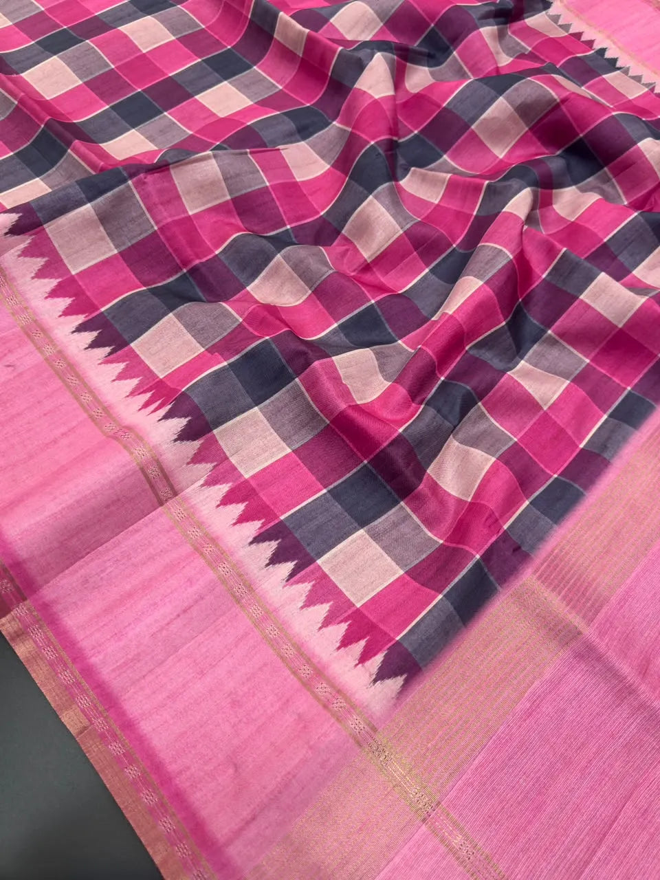 Munga Tusser Saree with Zari Border