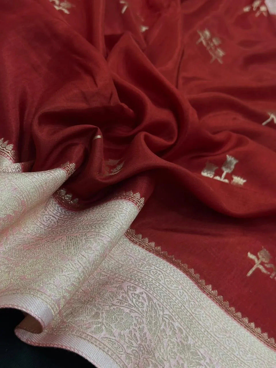 Raw Mango Silk Saree with Rich Texture and Vibrant Hues - Mango Crape