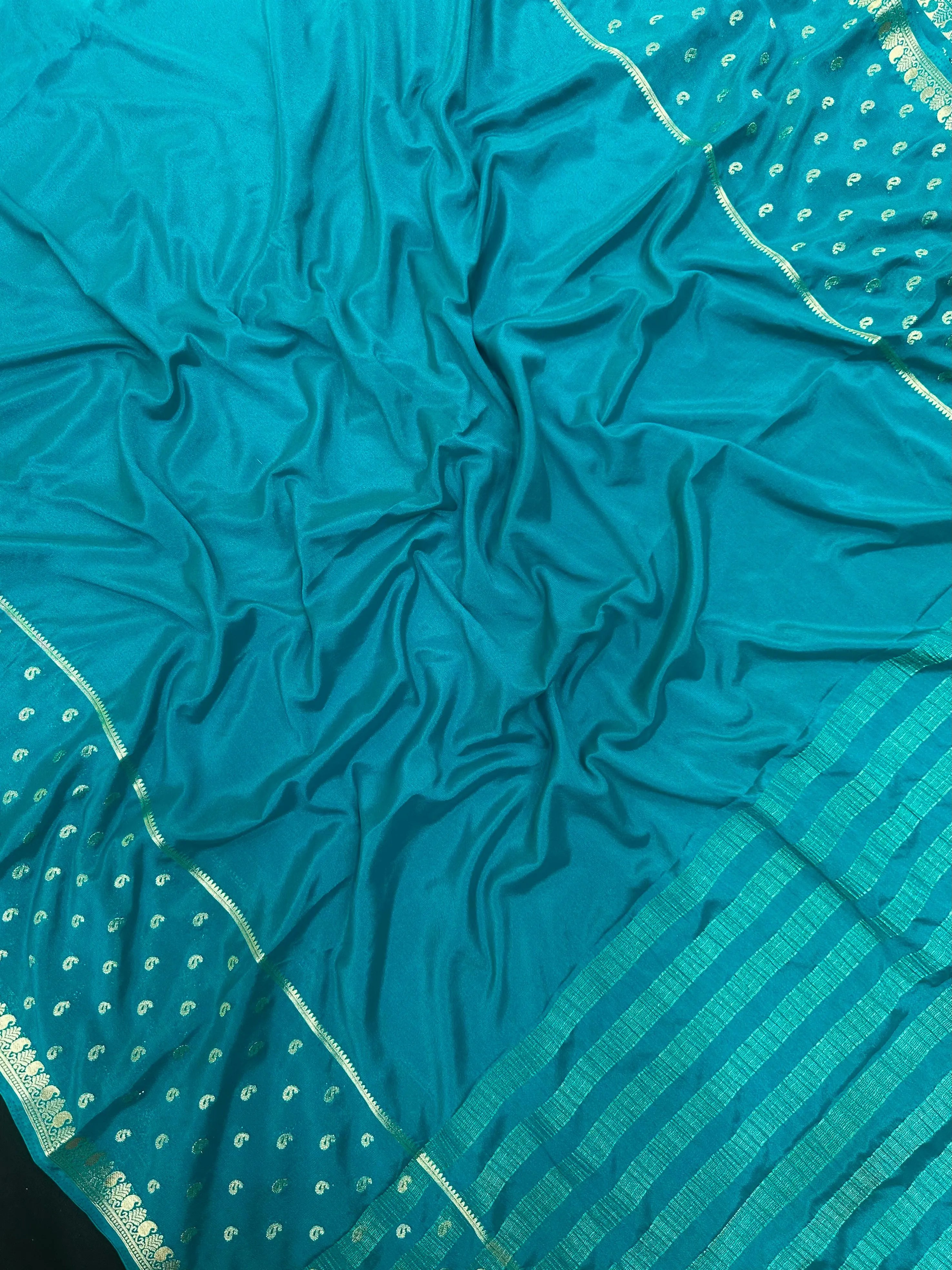Traditional Semi-Mysore Crepe Silk with Modern Charm