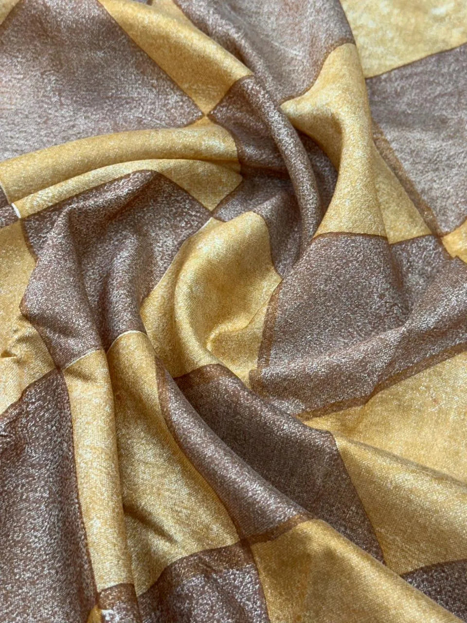 Elegant Musk Silk Saree for Timeless Grace-(Moon In Jute)