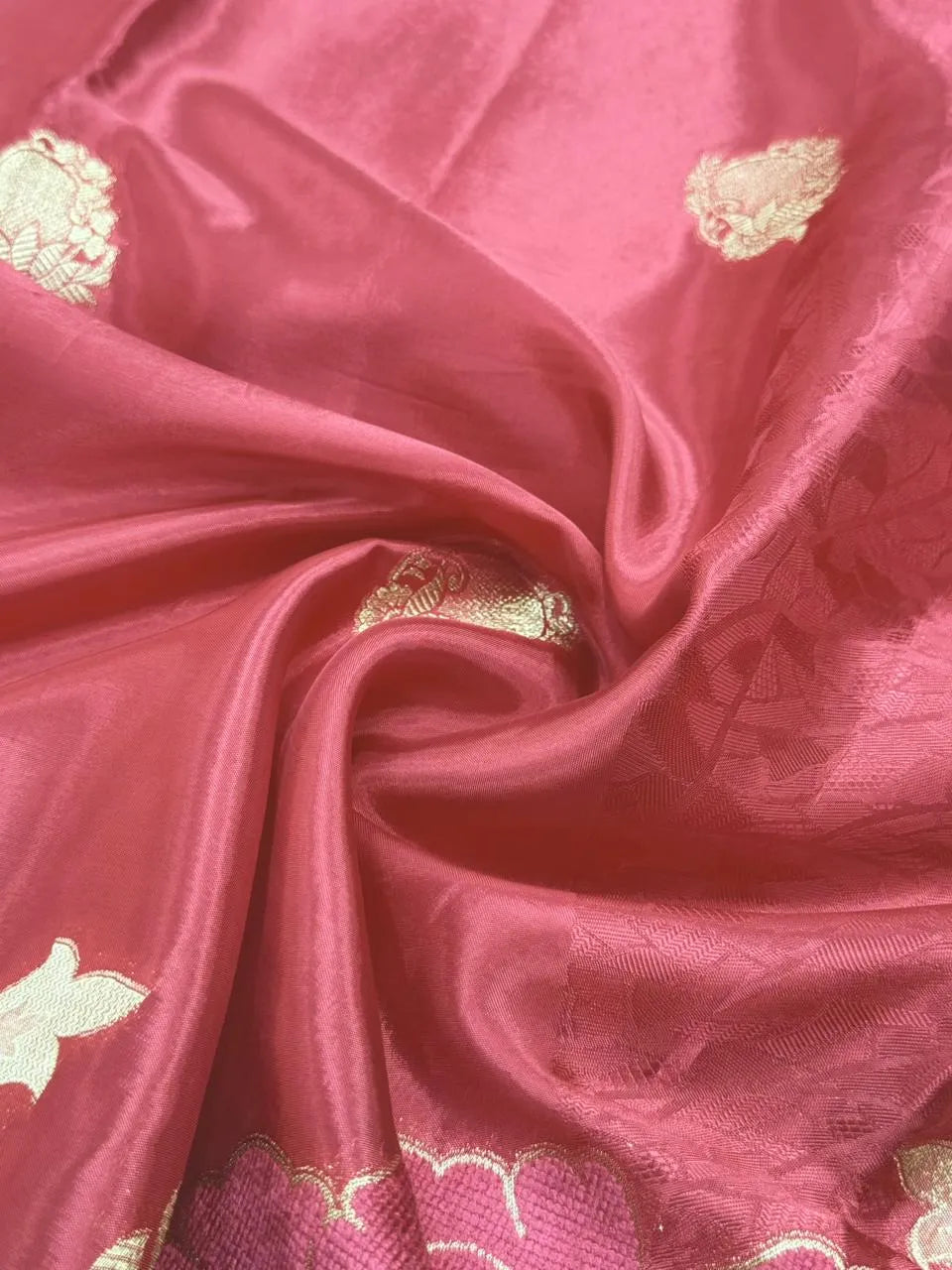Beautiful Viscose Silk Saree for Wedding & Functions