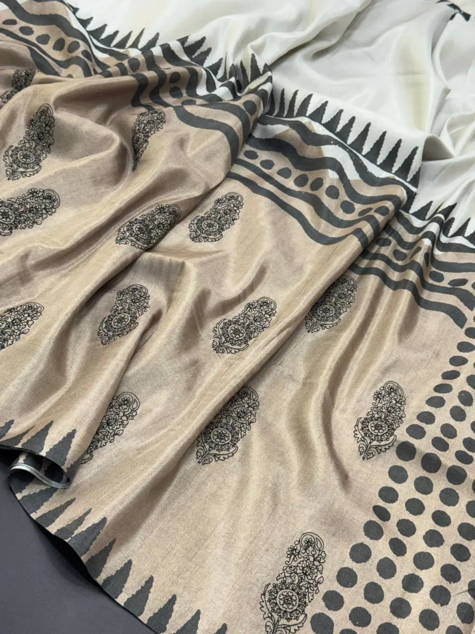 Sophisticated Beauty Semi Tussar Silk Saree