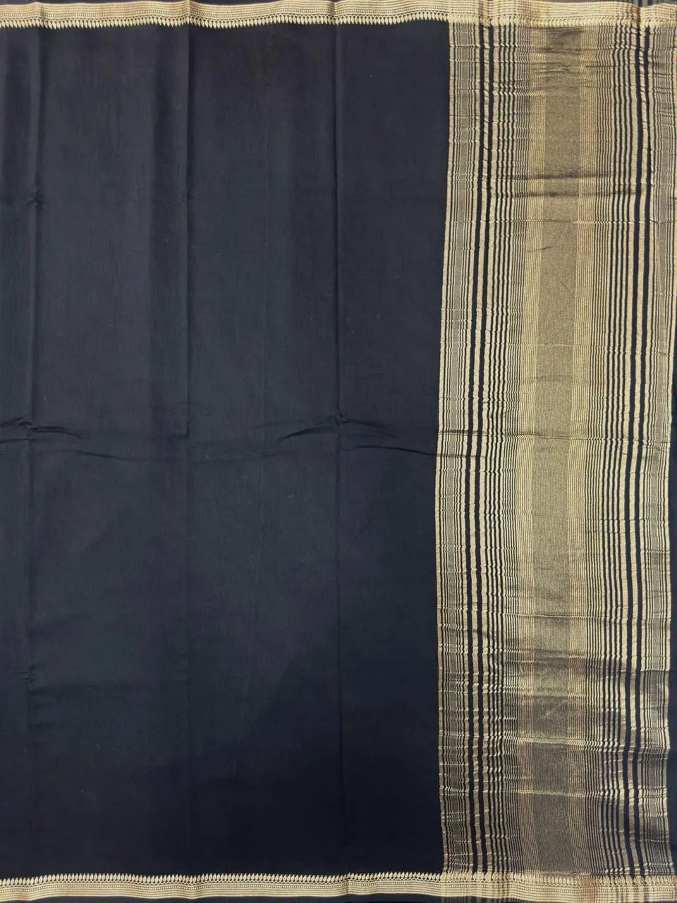 Handcrafted Musk Cotton Saree with Smooth Finish (NS Vinita)