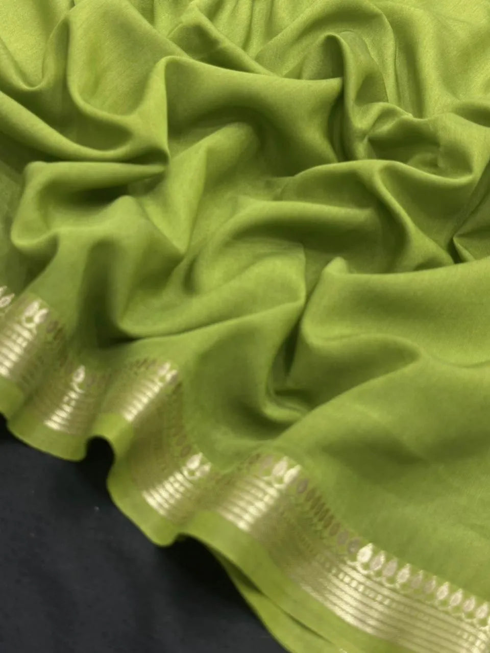 Handcrafted Musk Cotton Saree with Smooth Finish (NS Vinita)