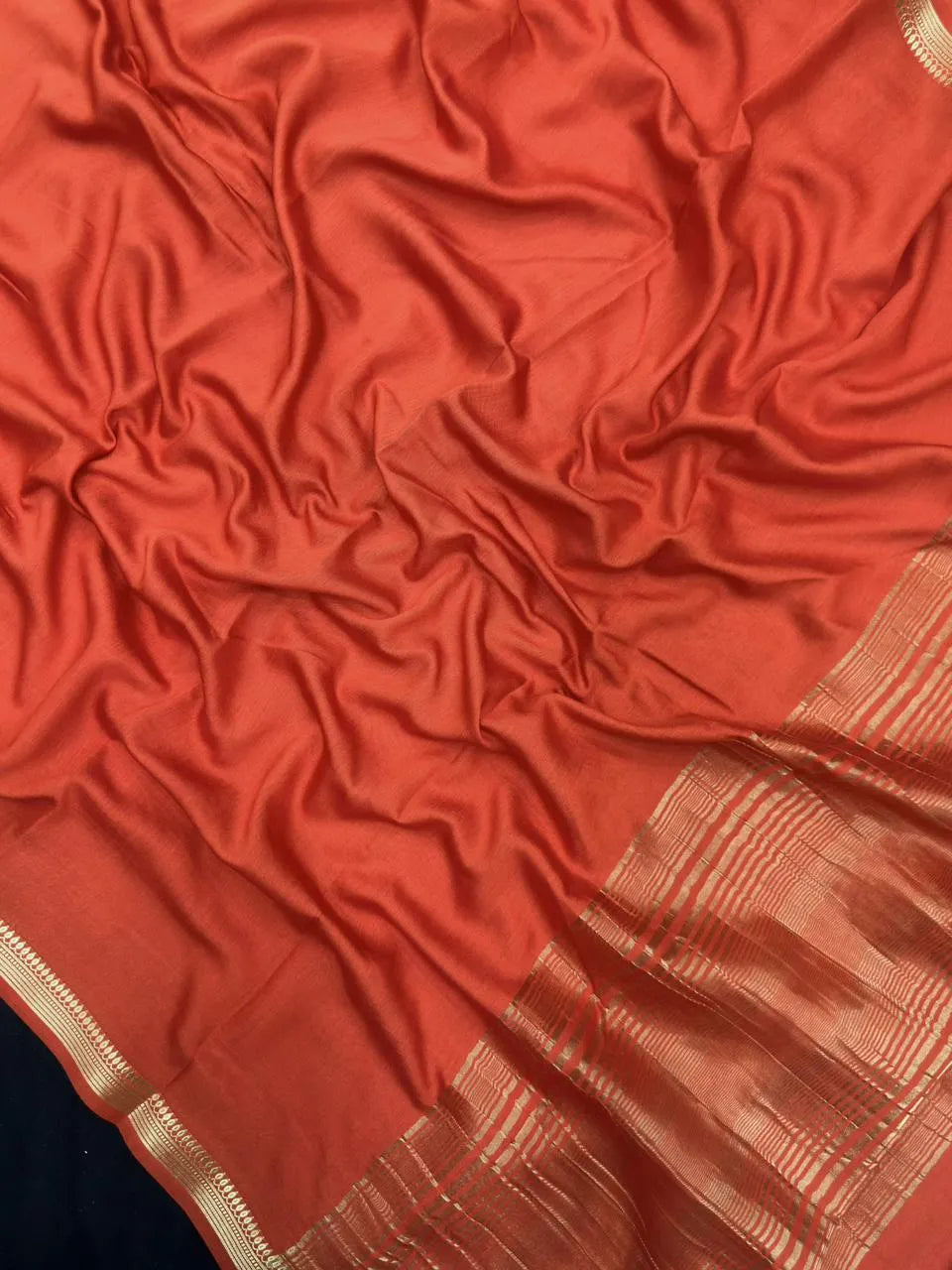 Handcrafted Musk Cotton Saree with Smooth Finish (NS Vinita)