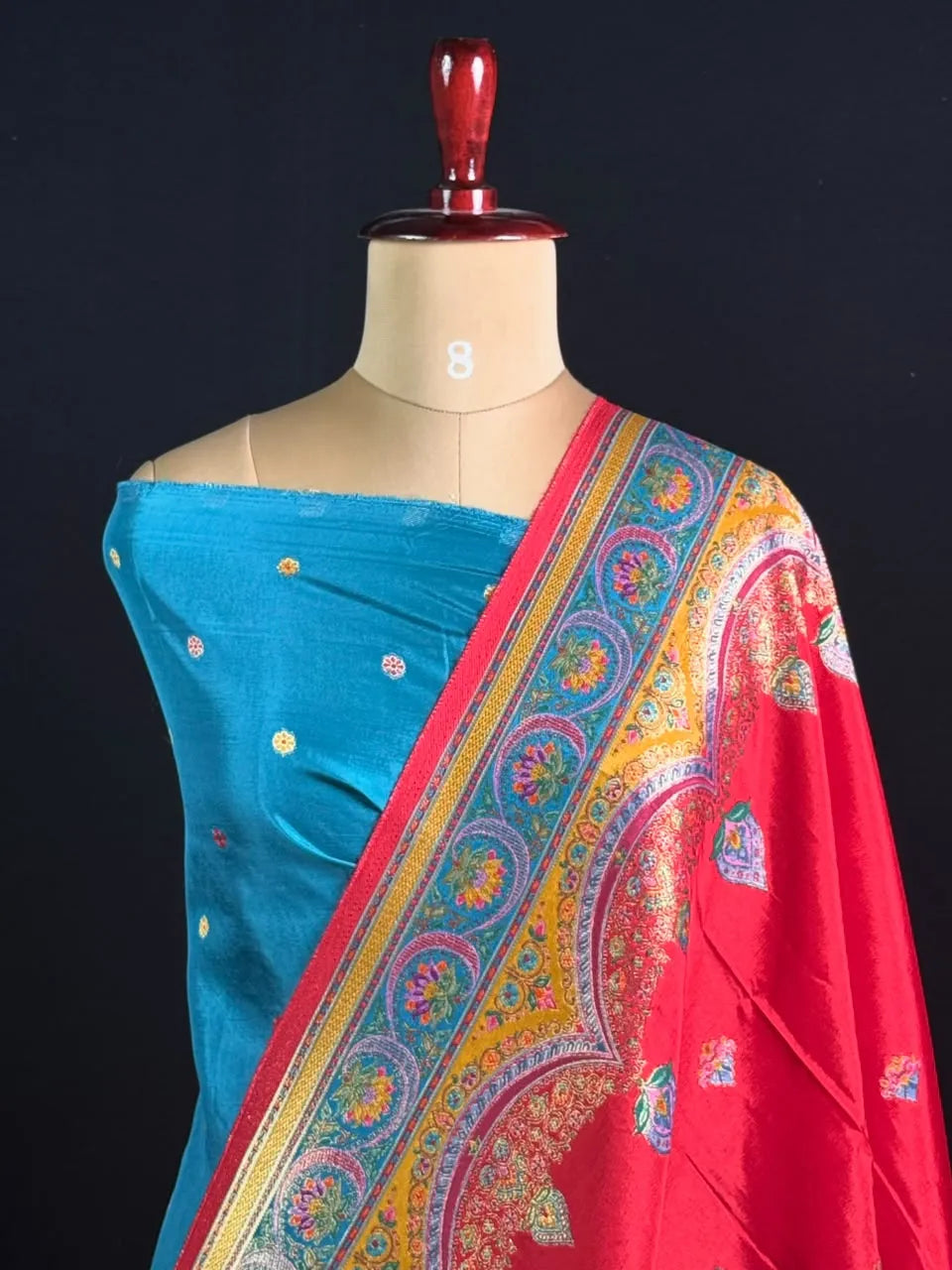Premium Pashmina Saree with Intricate Paisley Motifs & Ornate Heritage Border