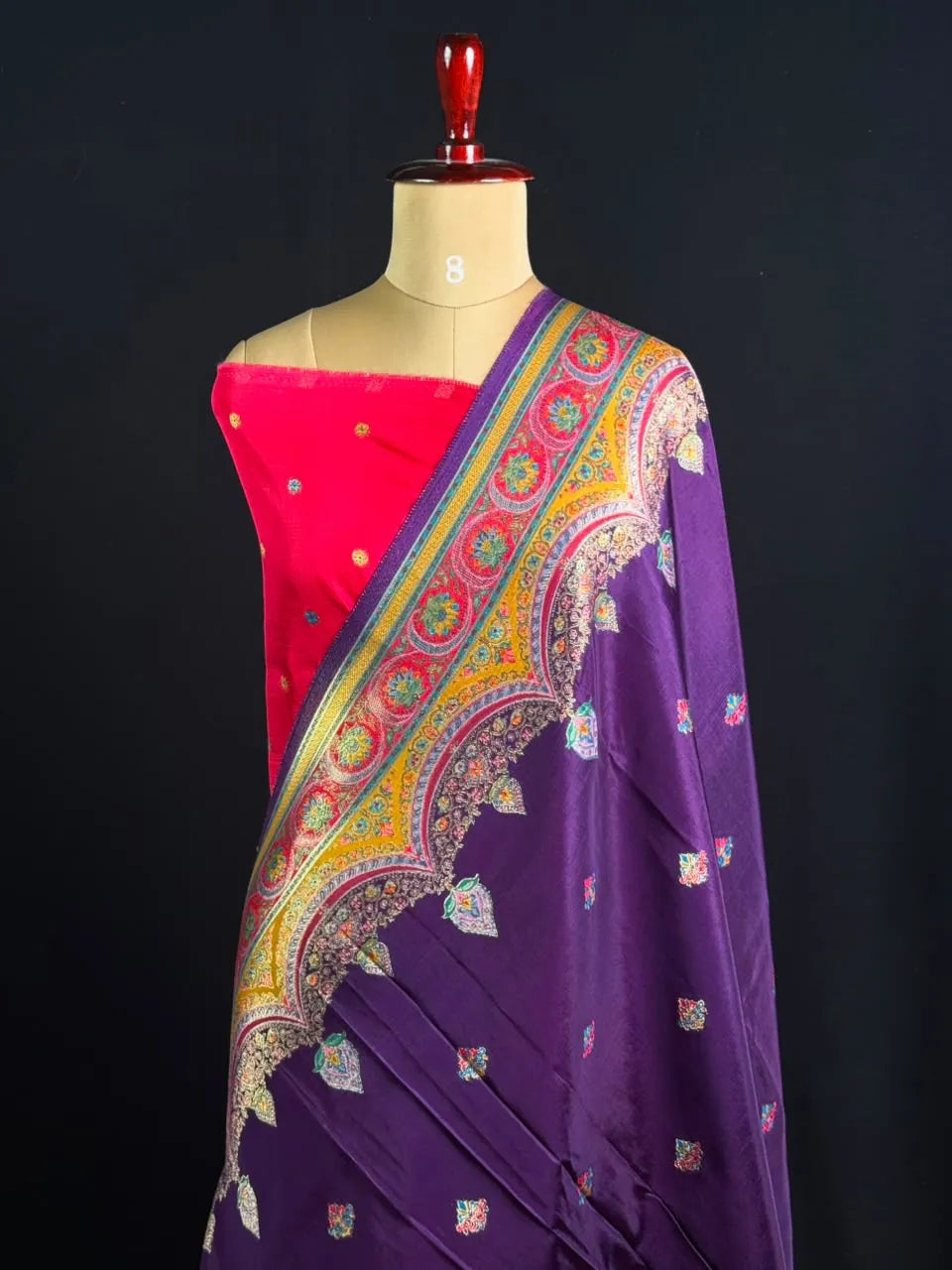 Premium Pashmina Saree with Intricate Paisley Motifs & Ornate Heritage Border