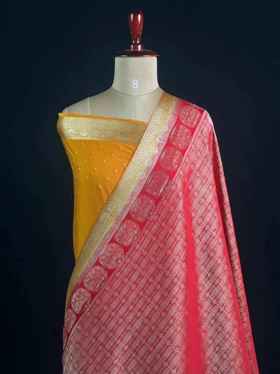 Georgette Saree Zari Weaving & Traditional Floral Border